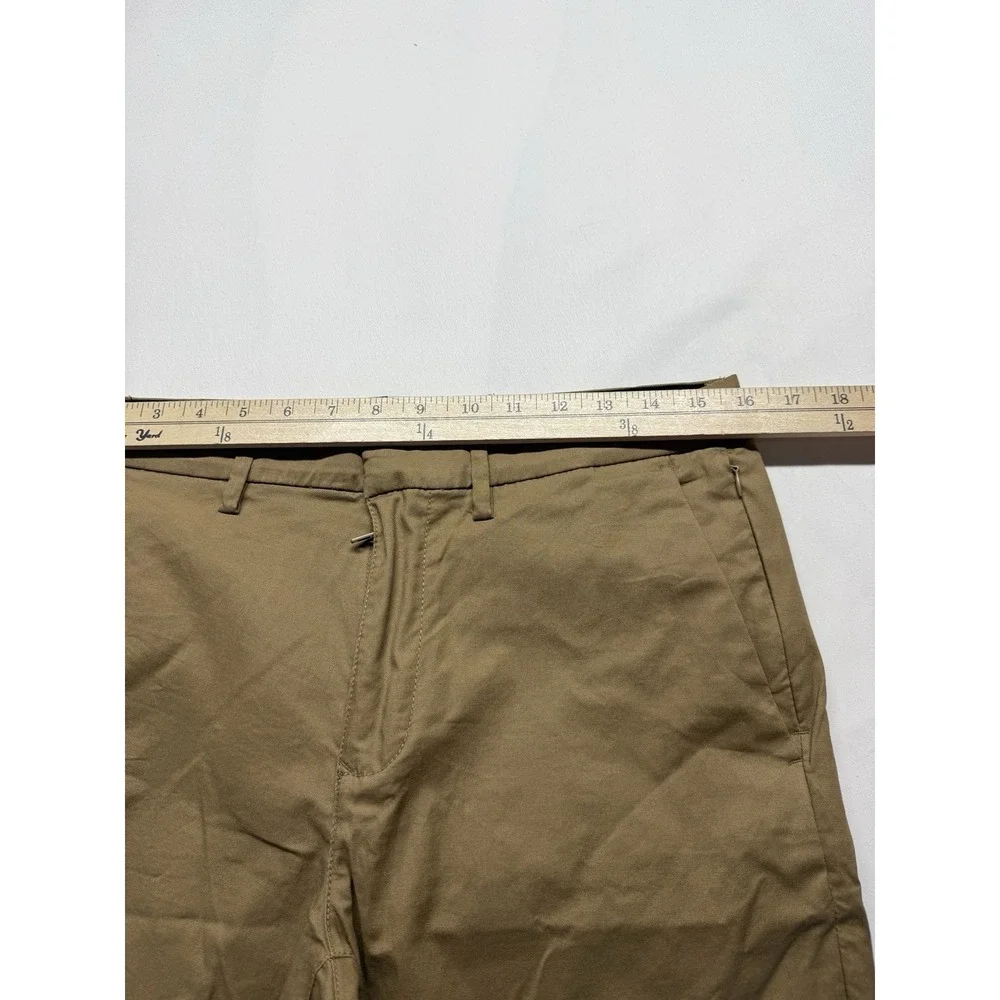 Old Navy Ultimate Tech Slim Pants Men 32x29 Khaki Quick Dry Stretch Chino Casual